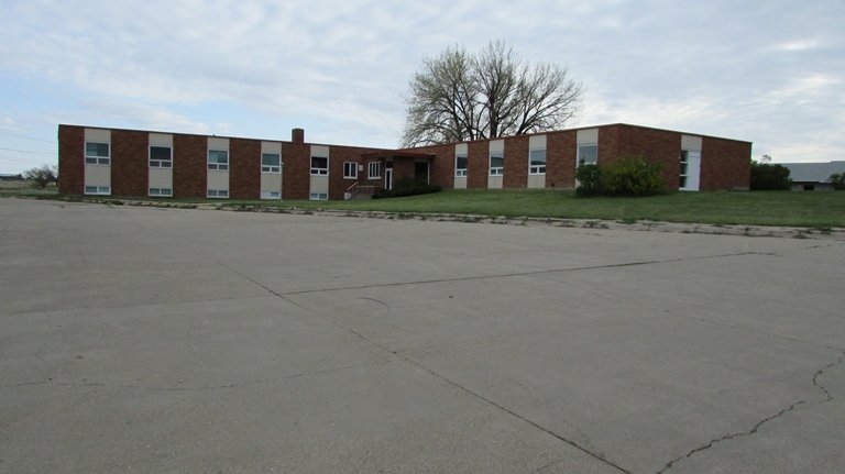 191 SW 5th St in Beach, ND - Building Photo