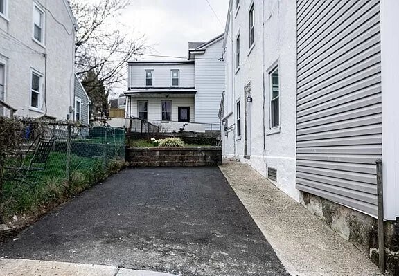 253 Krams Ave, Unit 2 in Philadelphia, PA - Building Photo - Building Photo