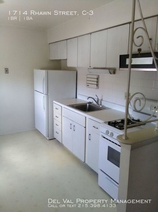 1714 Rhawn St in Philadelphia, PA - Building Photo - Building Photo