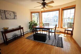 10 Lanark Rd, Unit 2 in Brookline, MA - Building Photo