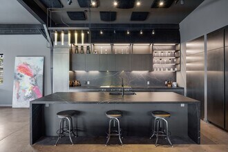 908 White St in Houston, TX - Building Photo - Building Photo