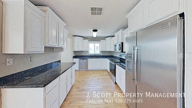 1551 E Dava Dr in Tempe, AZ - Building Photo - Building Photo