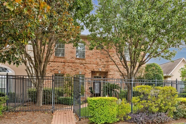property at 13507 Brookbluff Ln