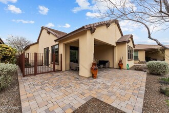 3756 Goldmine Cyn Wy in Wickenburg, AZ - Foto de edificio - Building Photo