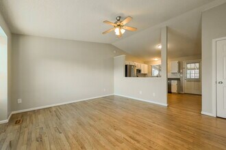 8993 W Ontario Ave, Unit 343 in Littleton, CO - Foto de edificio - Building Photo