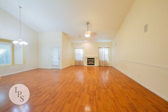 1782 N Dewitt Ave in Clovis, CA - Building Photo - Building Photo