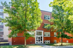 6210 Notre in Montréal, QC - Building Photo