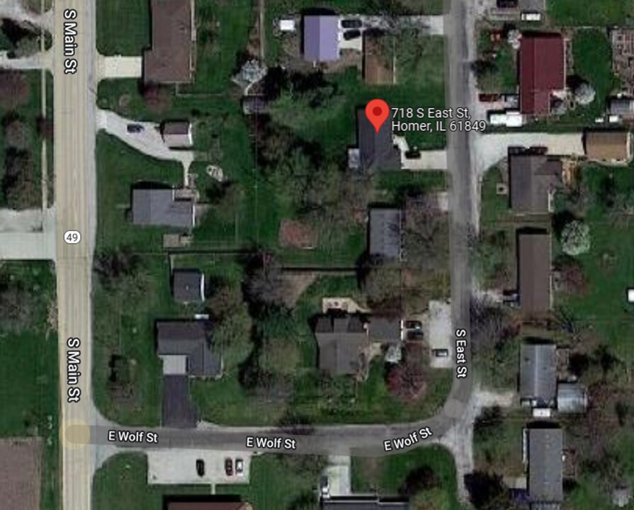718 S East St in Homer, IL - Building Photo