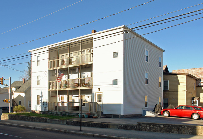 388 Auburn St in Manchester, NH - Building Photo - Building Photo