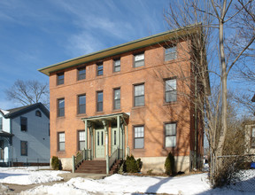 St Michael's Home in Hartford, CT - Foto de edificio - Building Photo