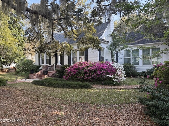 property at 2102 North St