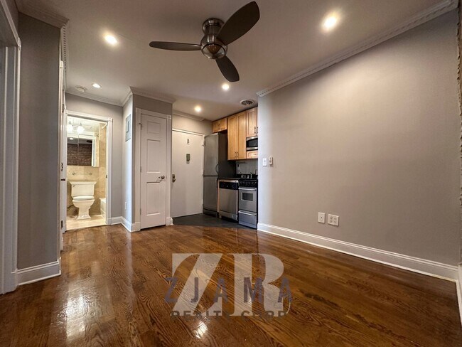 222 Avenue B in New York, NY - Building Photo - Building Photo