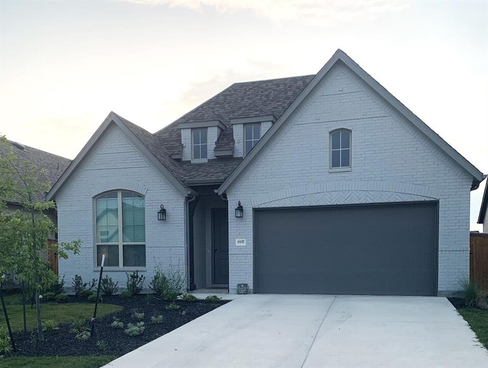 1937 Sir Nathaniel Ln in Leander, TX - Foto de edificio