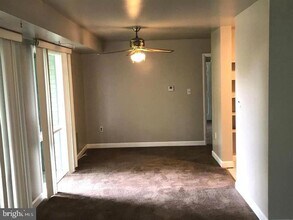 9282 Adelphi Rd, Unit 303 in Hyattsville, MD - Building Photo - Building Photo