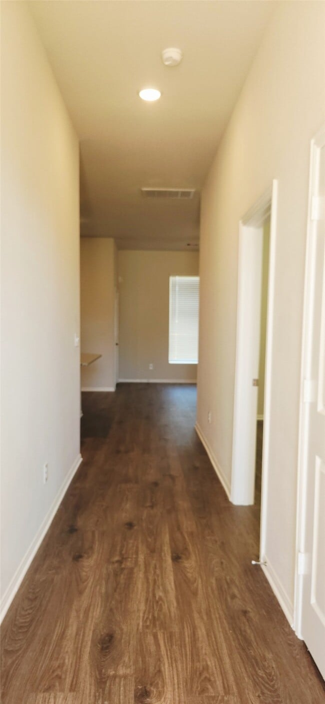 406 Magnolia Ln in Richwood, TX - Building Photo - Building Photo