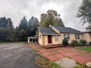 15 N Broad St in Carthage, NY - Building Photo - Building Photo