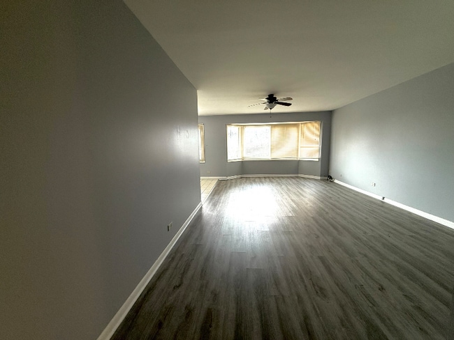 3108 Roberts Dr in Woodridge, IL - Building Photo - Building Photo