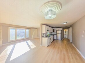 488 Dean Ave in Oshawa, ON - Building Photo - Building Photo