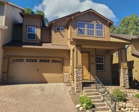 1021 E Sterling Ln in Flagstaff, AZ - Building Photo - Building Photo