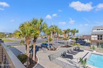 8115 Thomas Dr in Panama City, FL - Building Photo - Building Photo