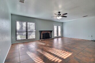 11025 White Sands St in Live Oak, TX - Building Photo - Building Photo