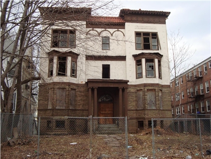 84 Carnegie Ave in East Orange, NJ - Building Photo