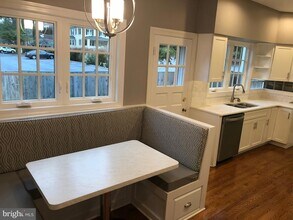 23 S Stewart St in Winchester, VA - Foto de edificio - Building Photo