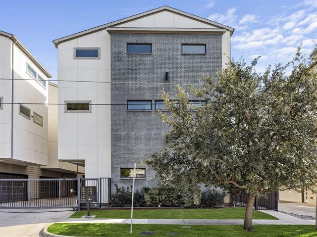 property at 4222 Roseland Ave