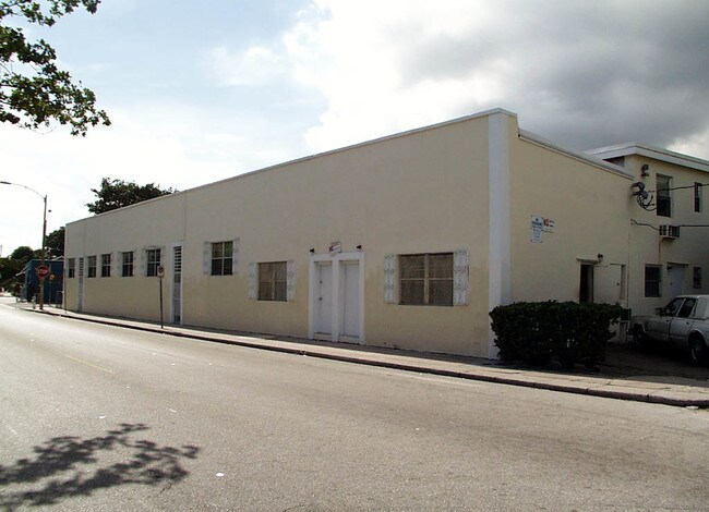 Spruce Apartments in West Palm Beach, FL - Building Photo - Other