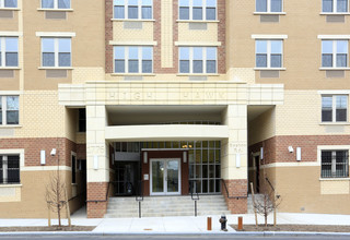 High Hawk in Bronx, NY - Foto de edificio - Building Photo