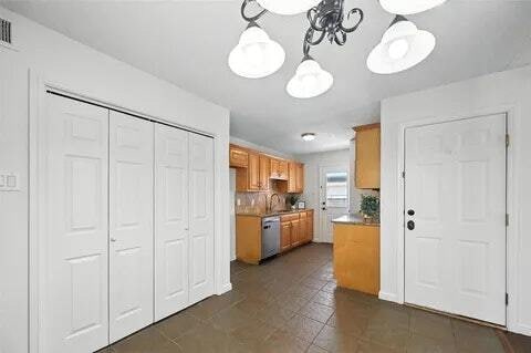 property at 2733 E Wentwood Dr