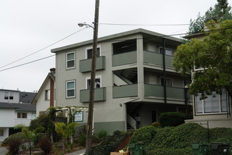 1141 El Camino Real in Burlingame, CA - Building Photo - Building Photo