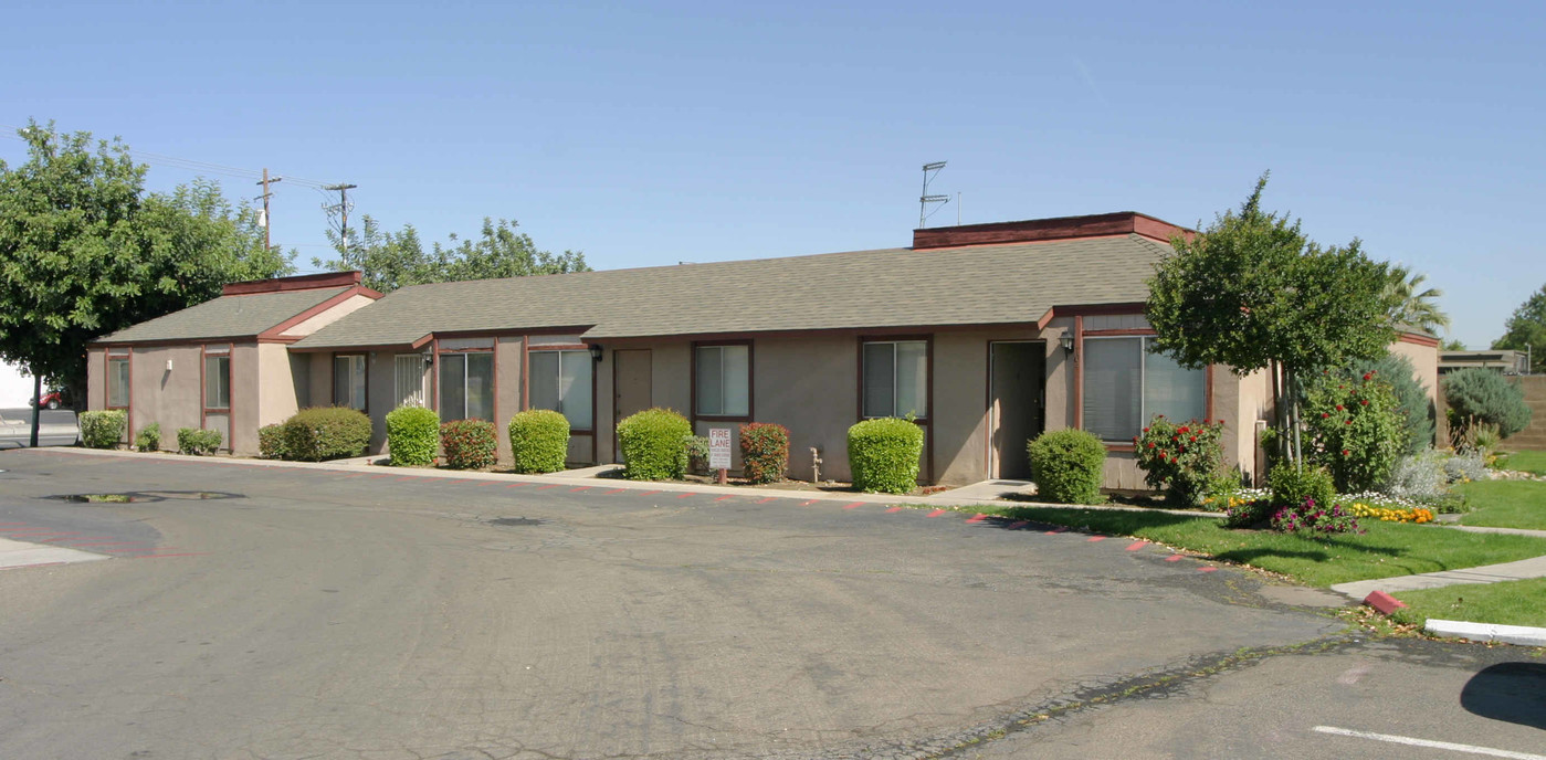 Oak Knoll Apartments in Fresno, CA - Foto de edificio