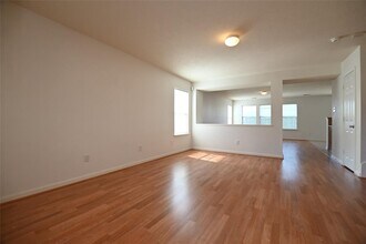 2722 Skyview Downs Dr in Houston, TX - Building Photo - Building Photo