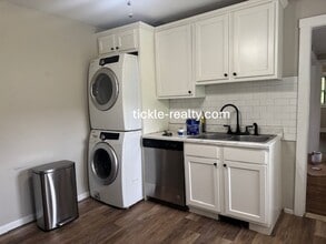 61 Beaufort St in Rochester, NY - Building Photo - Building Photo