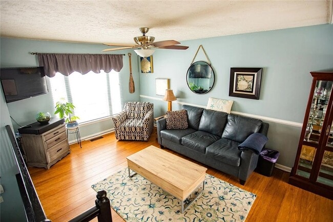 property at 29 Hummingbird Way