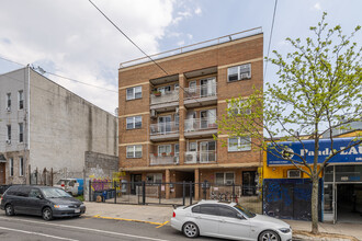 404 Harman St in Brooklyn, NY - Building Photo - Building Photo