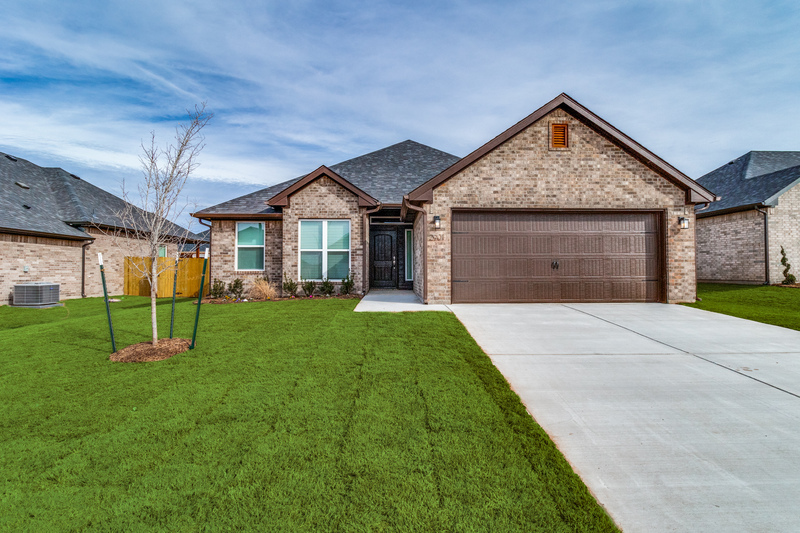 2901 Orchid Dr in Sherman, TX - Building Photo