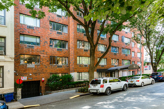 510 E 85th St in New York, NY - Building Photo - Building Photo