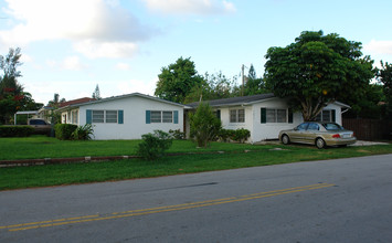 11810-11812 NE 14th Ave in Miami, FL - Building Photo - Building Photo