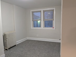 6308 Ogontz Ave, Unit I102 in Philadelphia, PA - Foto de edificio - Building Photo