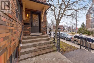 1068 Avenue Rd in Toronto, ON - Building Photo - Building Photo