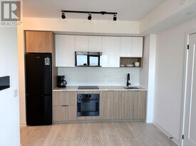 5 Defries St in Toronto, ON - Building Photo