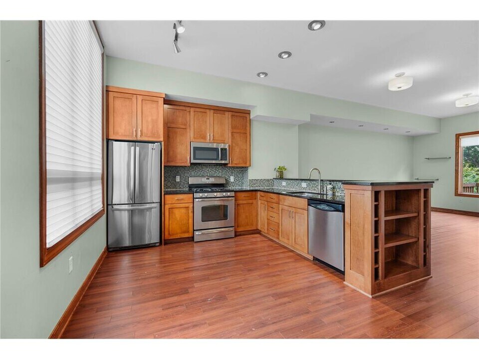 2707 1st Ave S in Minneapolis, MN - Building Photo