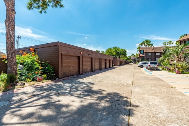 property at 723 Davis Rd