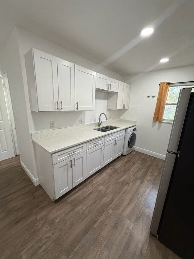 property at 3813 E Miller Ave