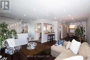 3384 Hannibal Rd in Burlington, ON - Building Photo