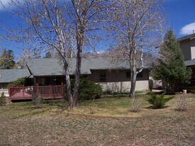 2031 N Country Club Dr in Flagstaff, AZ - Building Photo