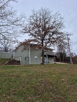 27886 MO-5 in Gravois Mills, MO - Building Photo