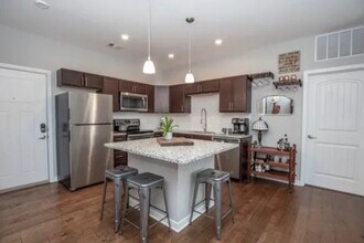 1118 Litton Ave, Unit 107 in Nashville, TN - Building Photo - Building Photo